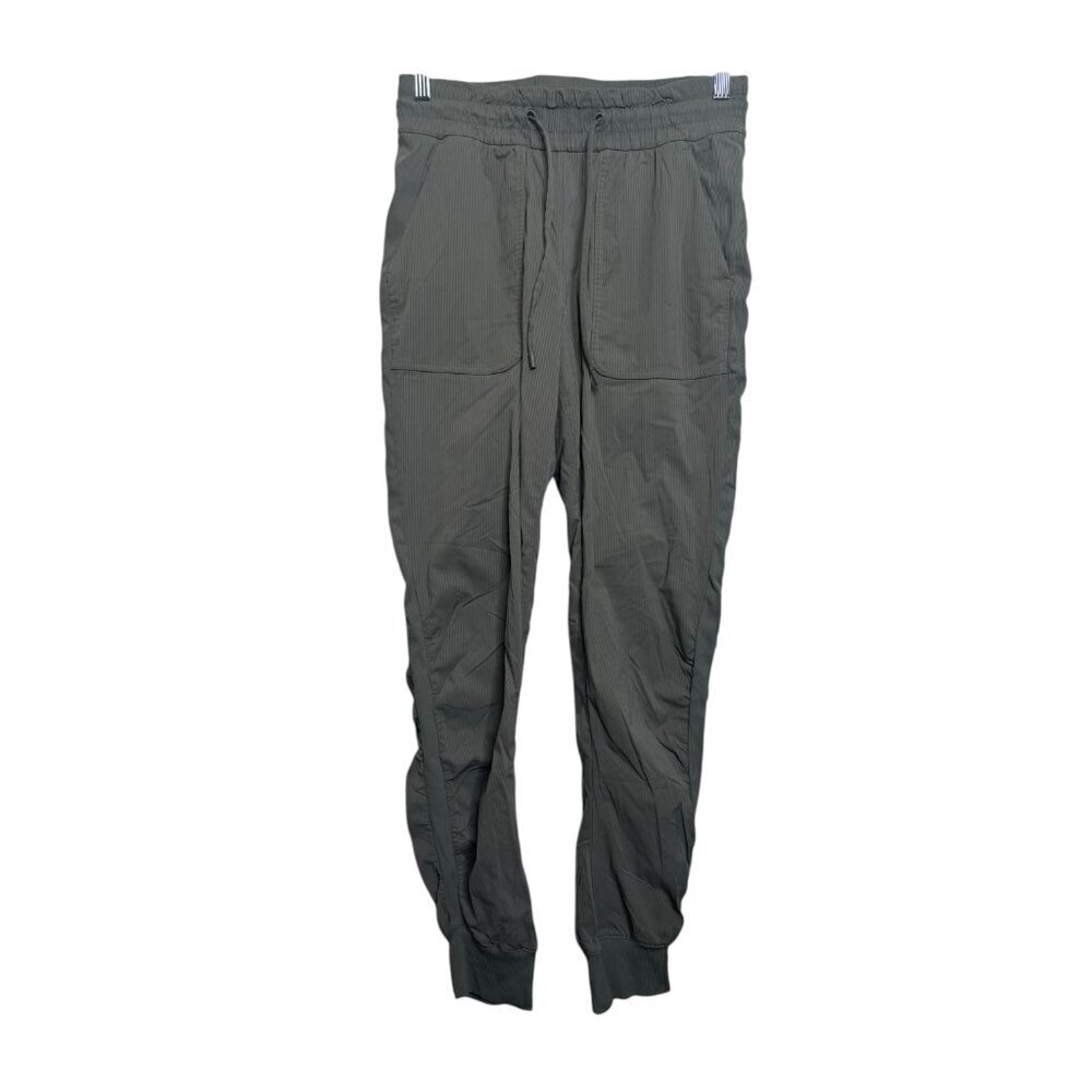 Lululemon Beyond The Studio Jogger Black Size 6 | Swift Fabric Sweat-Wicking Hig